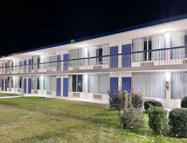 Motel 6 Marianna, FL hotel detail image 3