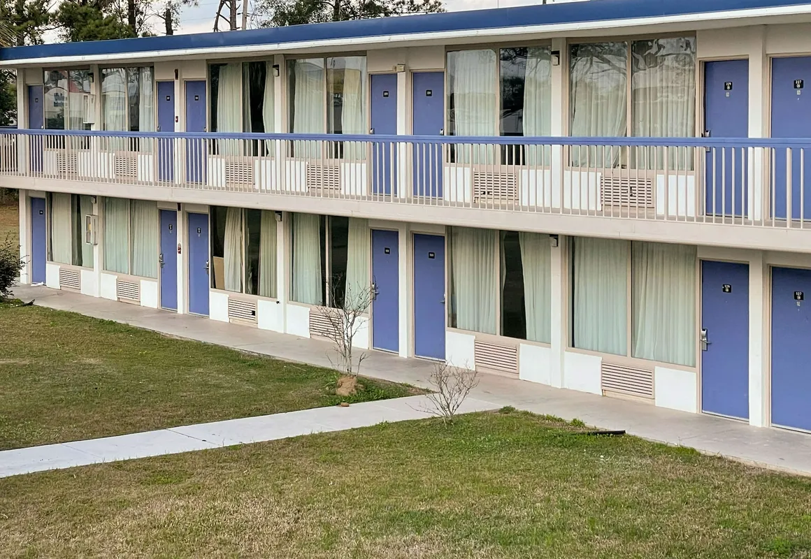 Motel 6 Marianna, FL hotel hero