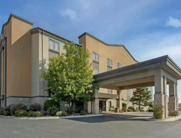 Holiday Inn Express and Suites Weatherford by IHG hotel detail image 1