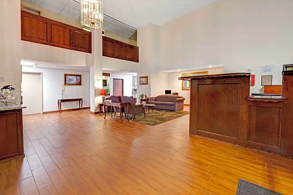 Quality Inn hotel hero