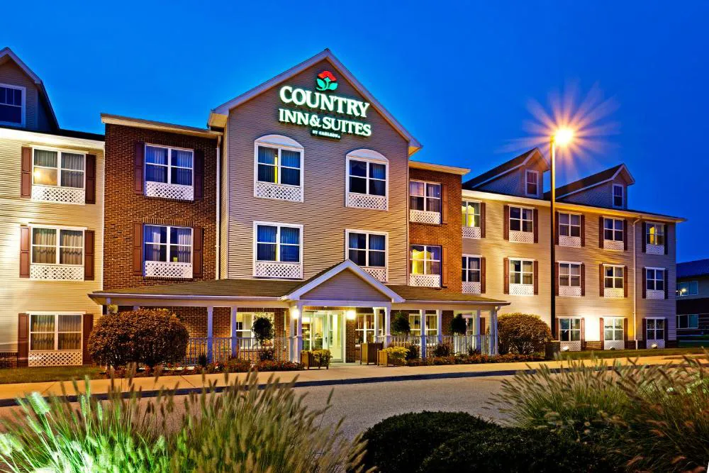 Country Inn & Suites by Radisson, York, PA hotel hero