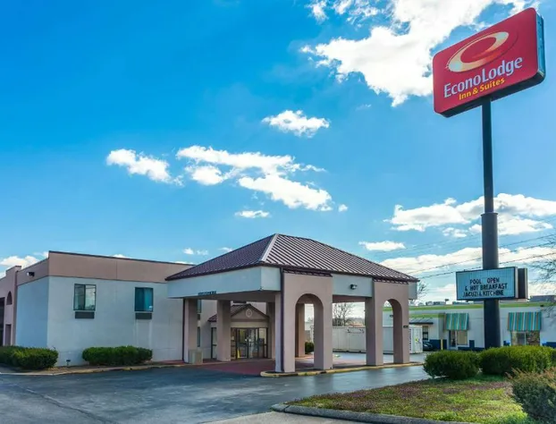 Econo Lodge & Suites Clarksville near Governors Square Mall hotel detail image 1