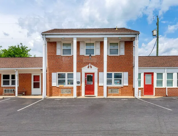 Econo Lodge Woodstock - Shenandoah Valley I-81 hotel detail image 1