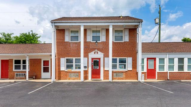 Econo Lodge Woodstock - Shenandoah Valley I-81 hotel detail image 2