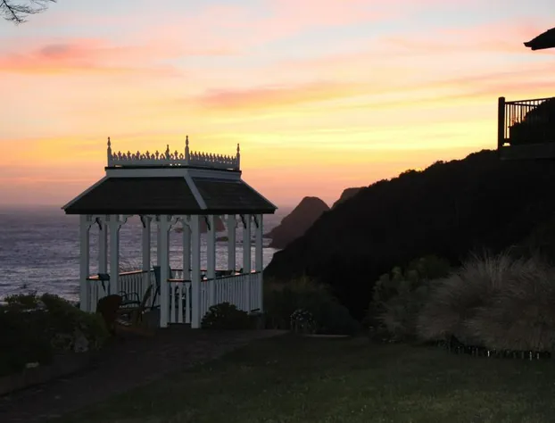 Elk Cove Inn & Spa hotel detail image 3