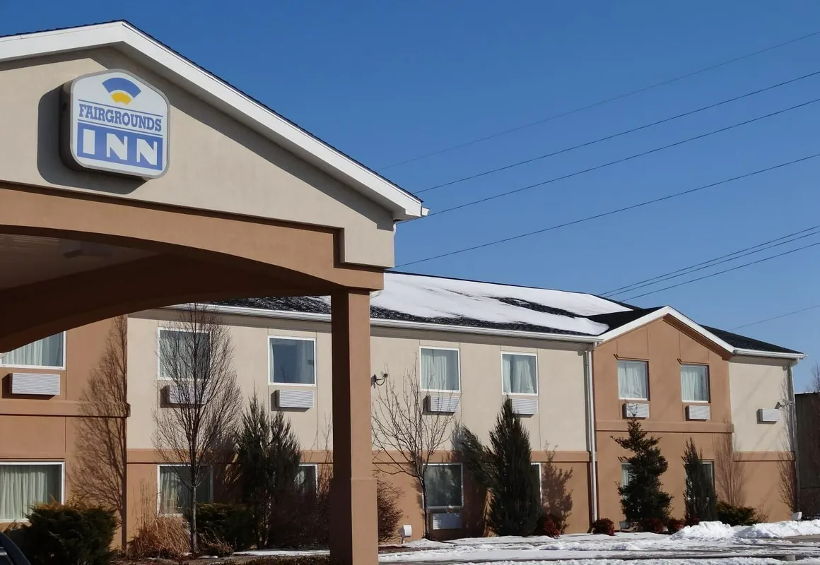 Fairgrounds Inn hotel hero