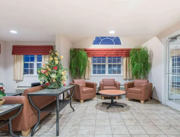 Microtel Inn & Suites by Wyndham Altus hotel detail image 2