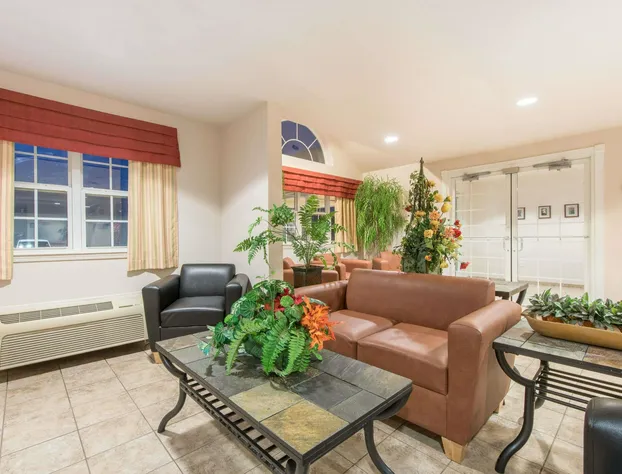 Microtel Inn & Suites by Wyndham Altus hotel detail image 2