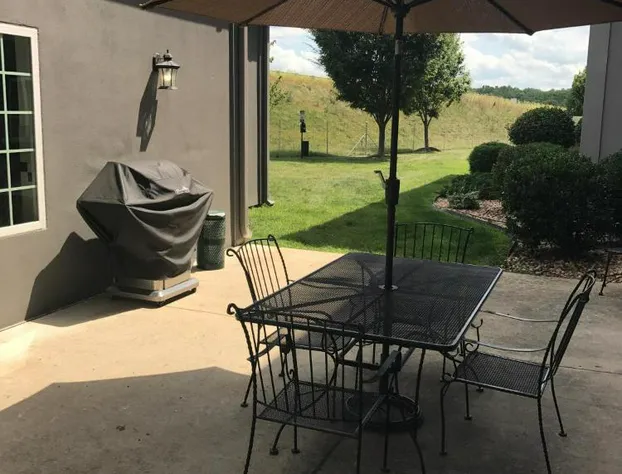 Country Inn & Suites by Radisson, Winchester, VA hotel detail image 2