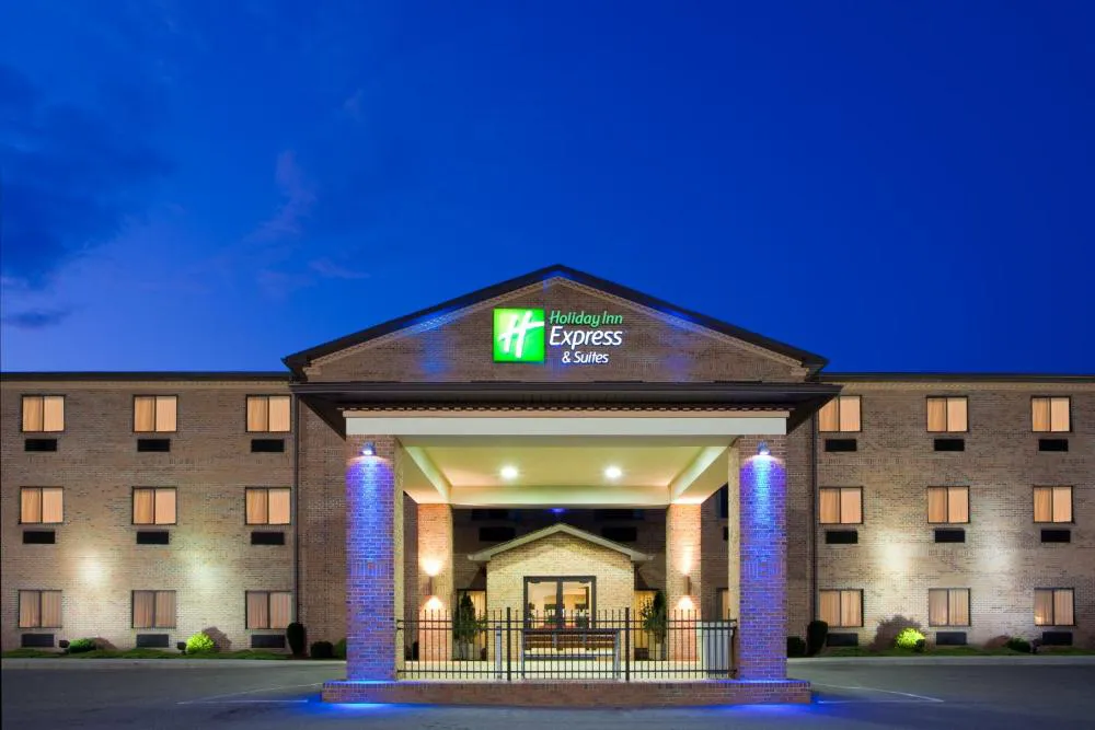 Holiday Inn Express Hotel & Suites ELKINS by IHG hotel hero
