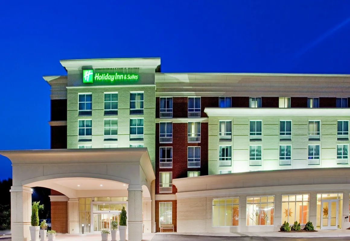 Holiday Inn Hotel & Suites Williamsburg-Historic Gateway by IHG hotel hero