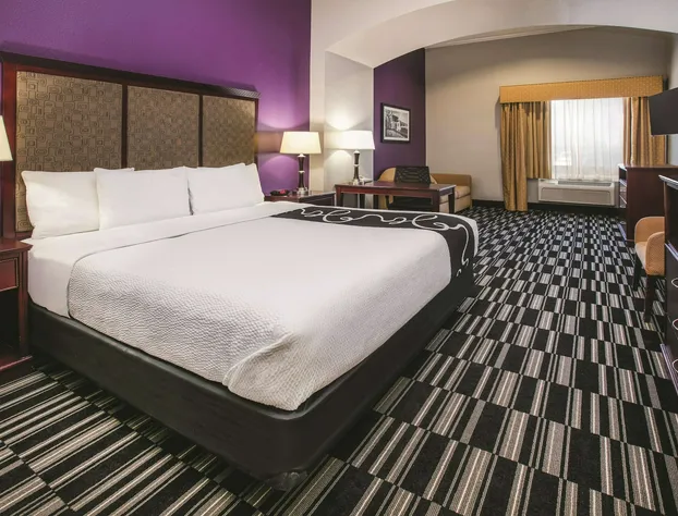 Baymont by Wyndham Dallas South-DeSoto hotel detail image 4