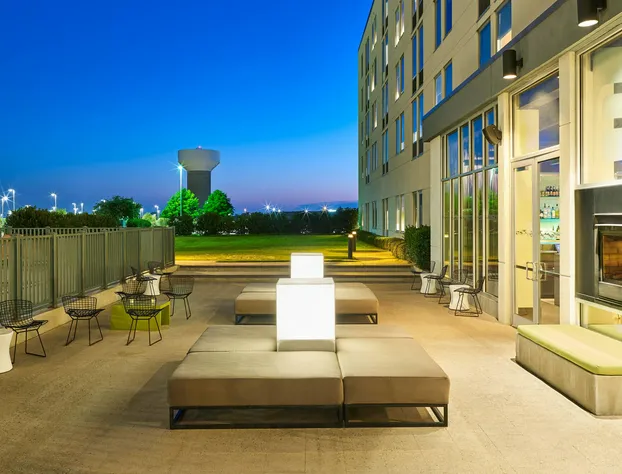 Aloft Plano hotel detail image 1