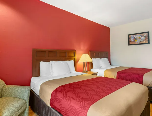 Econo Lodge hotel detail image 4