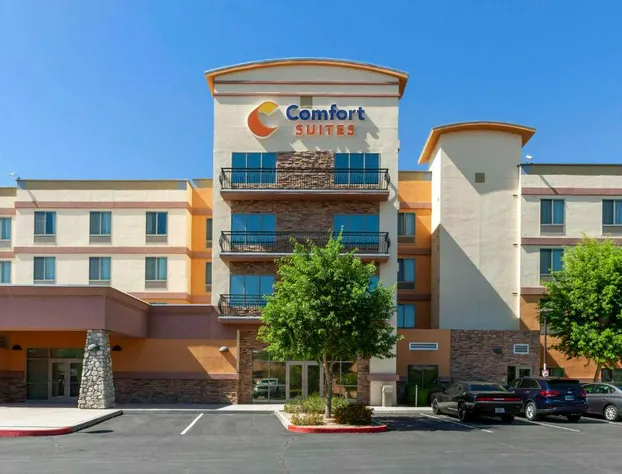 Comfort Suites Glendale - State Farm Stadium Area hotel detail image 2