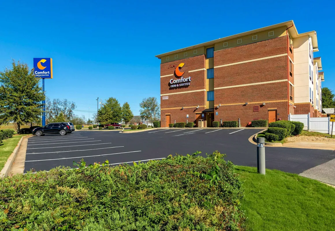 Comfort Inn & Suites Montgomery Eastchase hotel hero