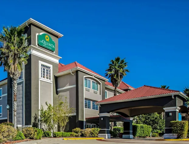 La Quinta Inn & Suites by Wyndham Corpus Christi Northwest hotel detail image 1