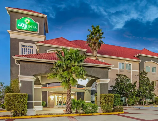 La Quinta Inn & Suites by Wyndham Corpus Christi Northwest hotel detail image 1