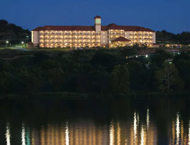 La Quinta Inn & Suites by Wyndham Marble Falls hotel detail image 1