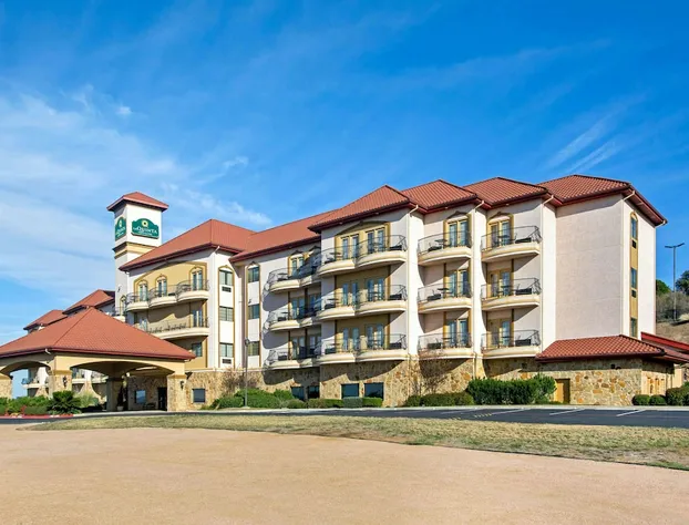 La Quinta Inn & Suites by Wyndham Marble Falls hotel detail image 2