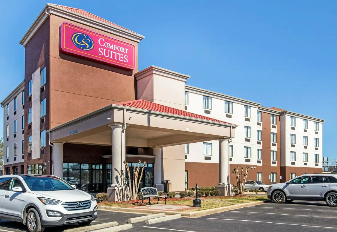Comfort Suites Tuscaloosa near University hotel hero
