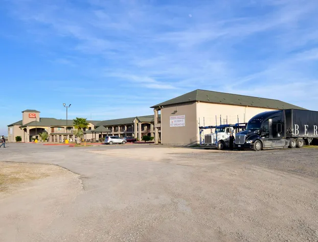 Econo Lodge Inn & Suites Port Arthur near Sabine Pass hotel detail image 2