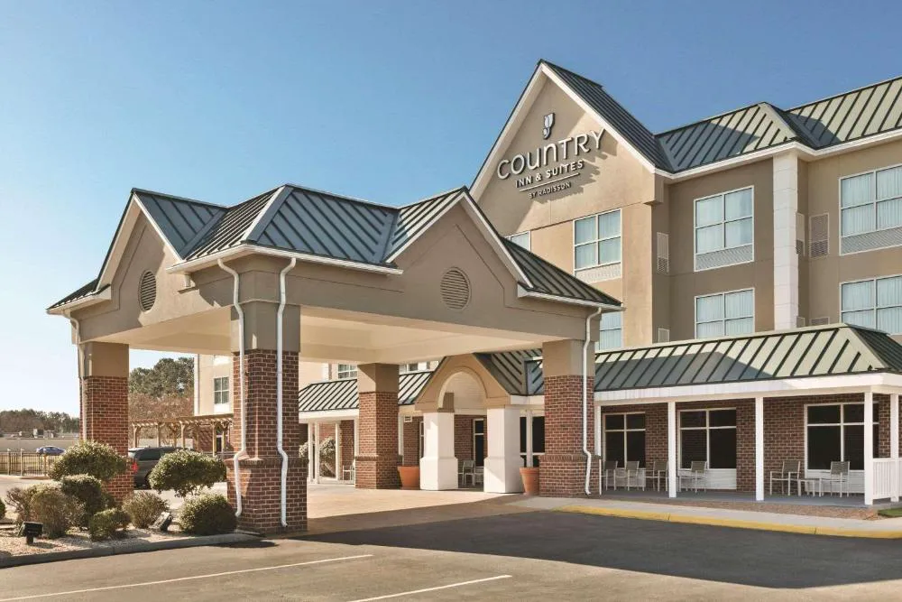 Country Inn & Suites by Radisson, Petersburg, VA hotel hero