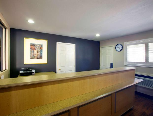 Americas Best Value Inn Midland hotel detail image 3
