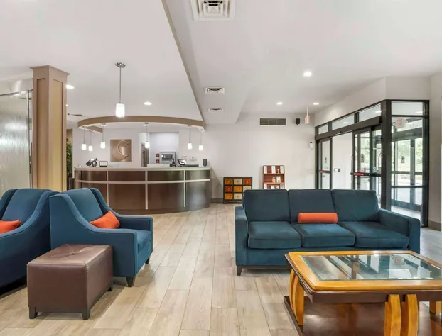 Comfort Suites At WestGate Mall hotel detail image 2