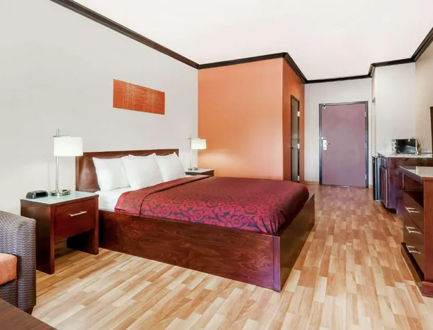 Days Inn & Suites by Wyndham Marquez hotel detail image 2