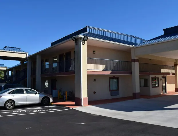 Royal Inn Douglasville hotel detail image 2