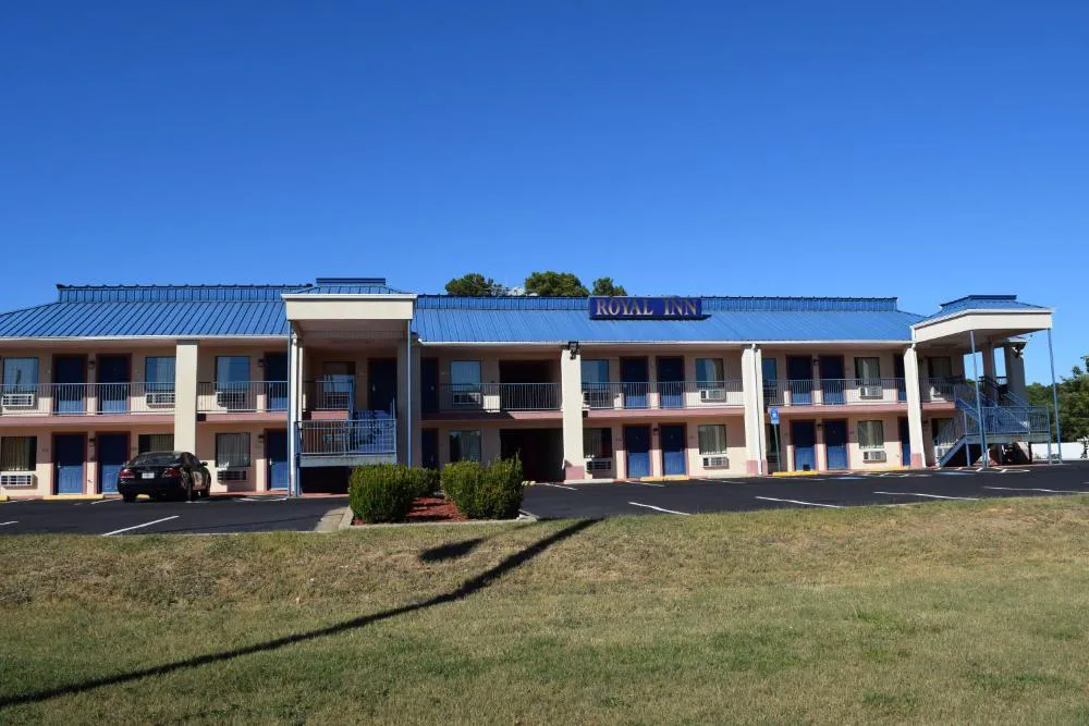 Royal Inn Douglasville hotel hero