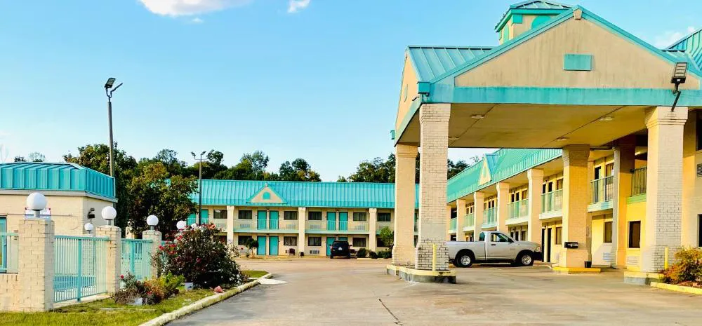 Western Inn Express hotel hero