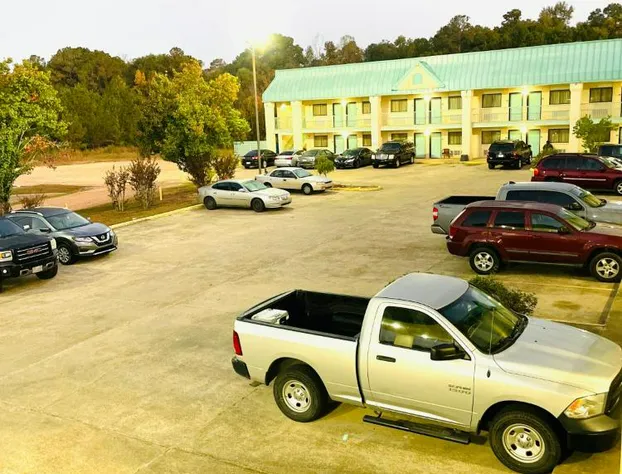 Western Inn Express hotel detail image 4