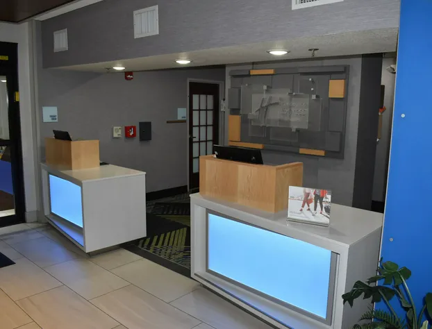 Holiday Inn Express & Suites McPherson by IHG hotel detail image 3