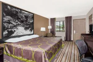 Super 8 by Wyndham Monteagle TN hotel detail image 2