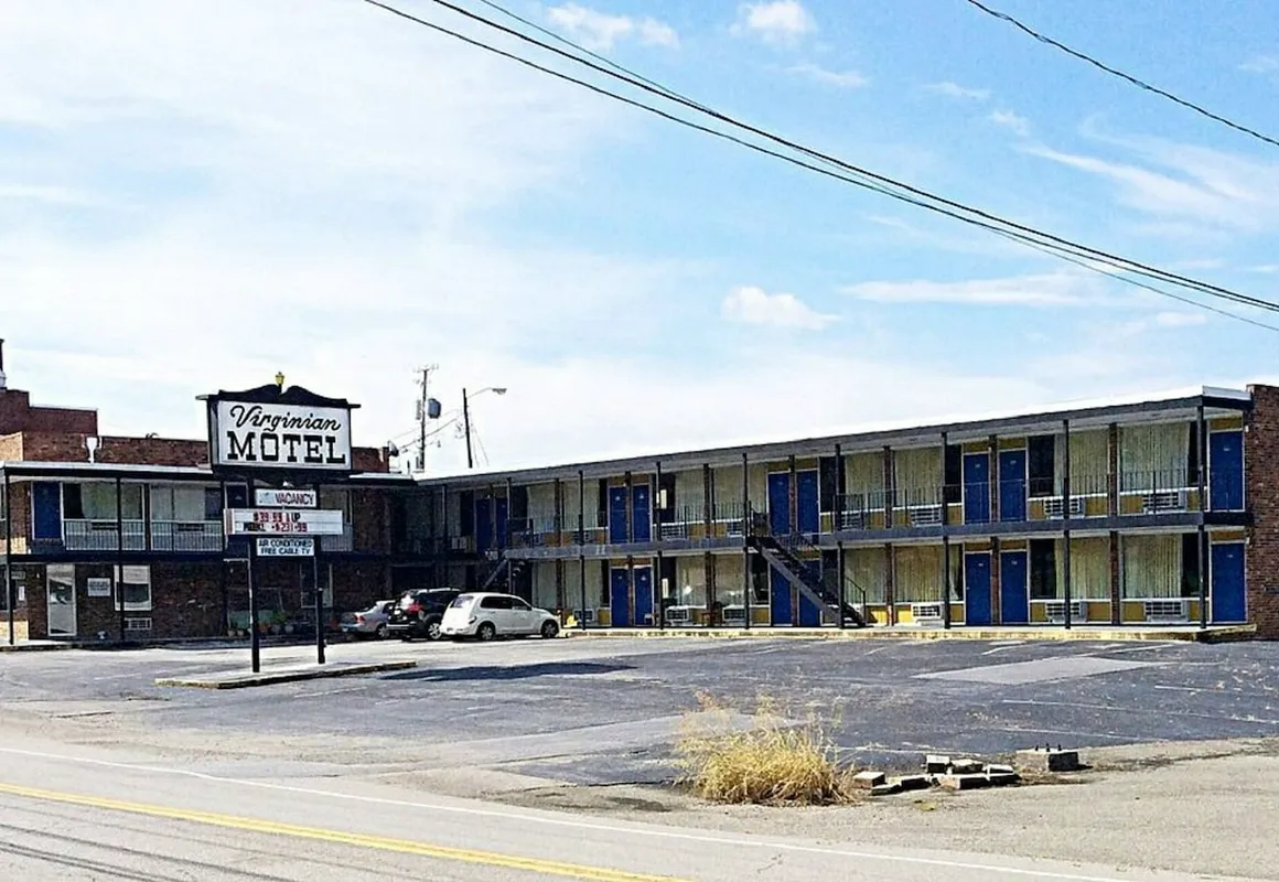 Virginian Motel hotel hero