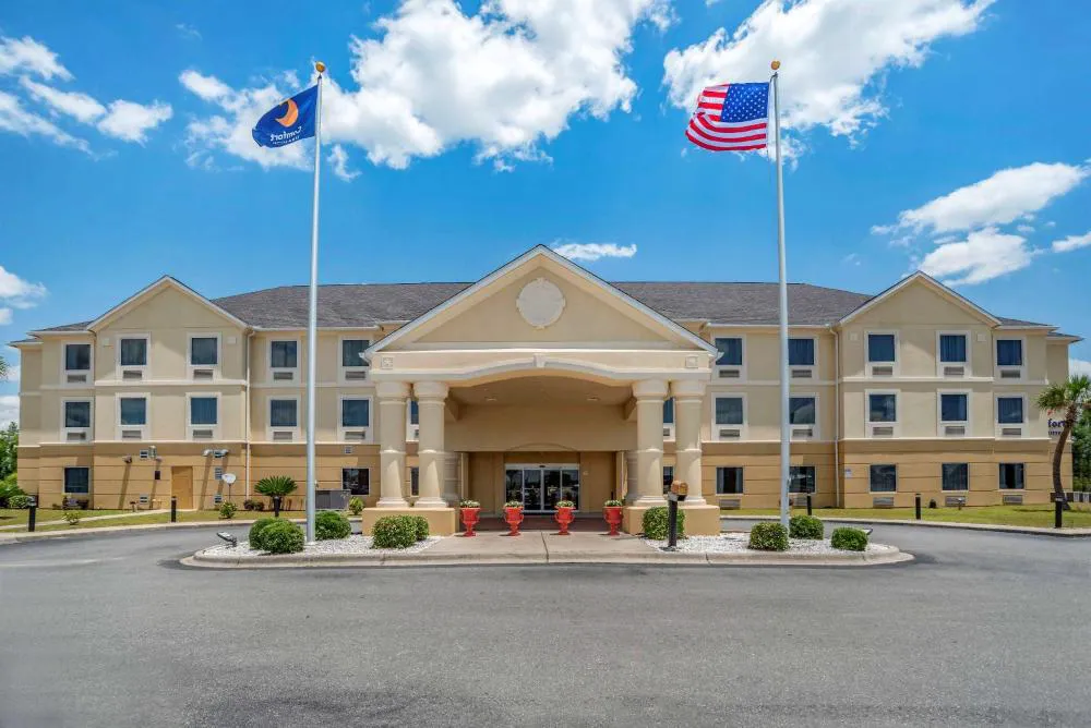 Comfort Inn & Suites Marianna I-10 hotel hero