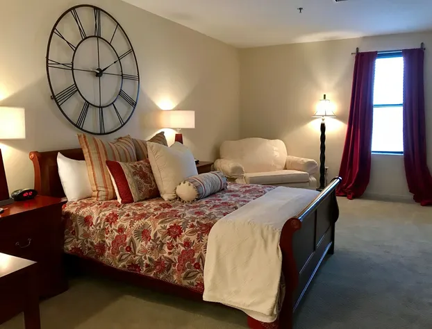 Ophelias Restaurant & Inn hotel detail image 2