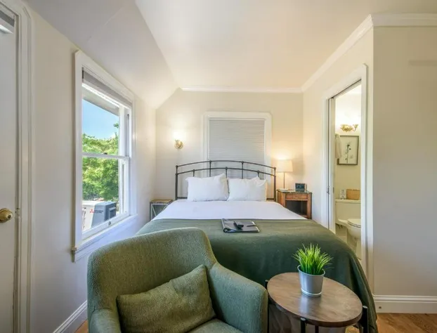 Cedar Gables Inn hotel detail image 4