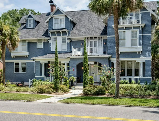 Riverdale Inn hotel detail image 1