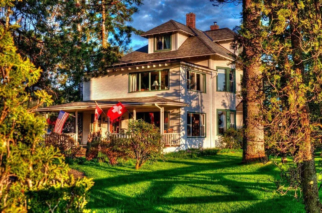 Miller Tree Inn hotel hero