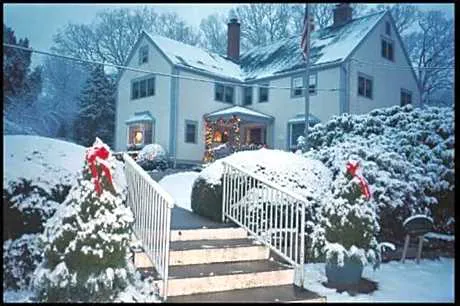 Tidewater Inn hotel hero