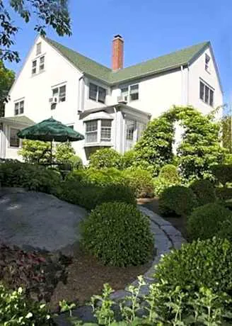 Tidewater Inn hotel detail image 1