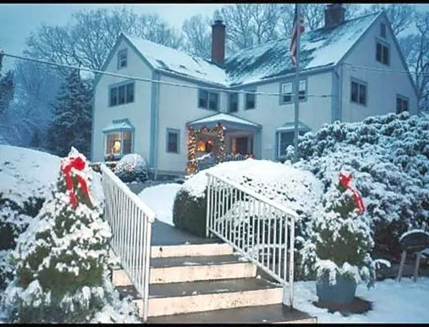 Tidewater Inn hotel detail image 3