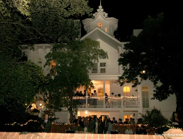 Mayhurst Inn hotel detail image 2