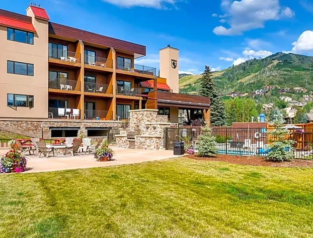 Snow Flower Condos hotel detail image 1