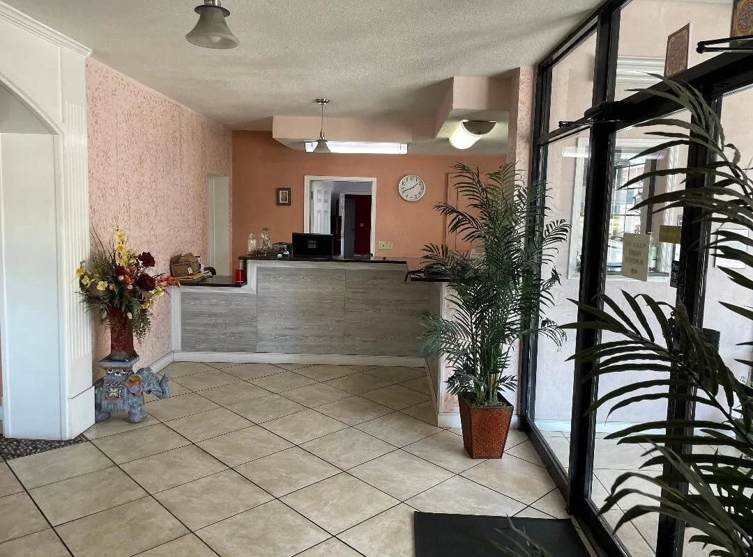 Quality Inn hotel hero