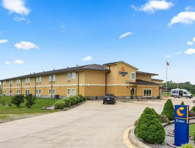 Comfort Inn Willow Springs US 60 and US 63 hotel detail image 1