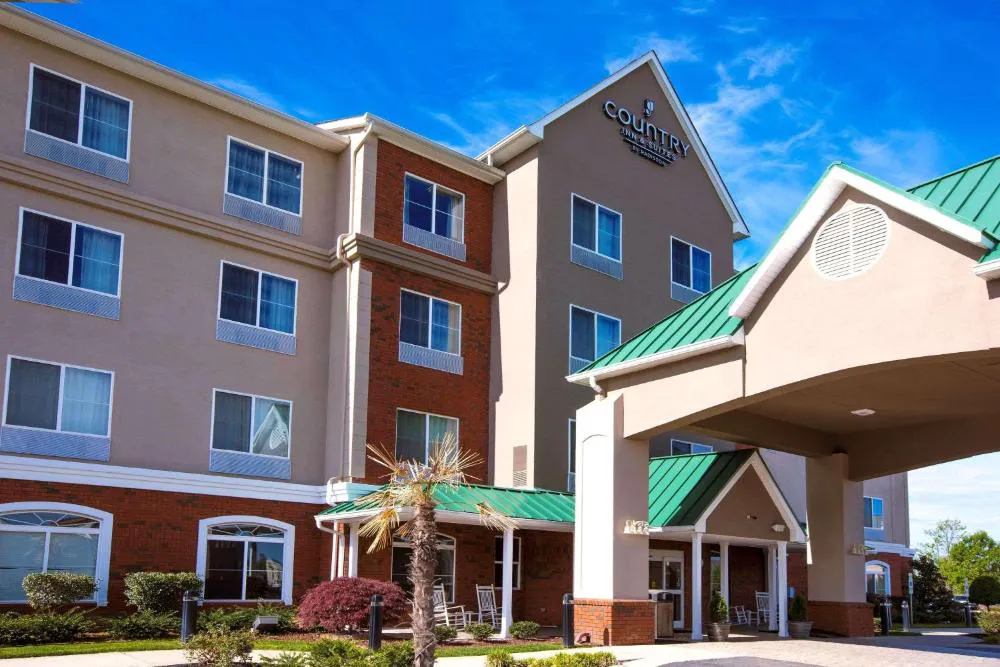 Country Inn & Suites by Radisson, Wilson, NC hotel hero